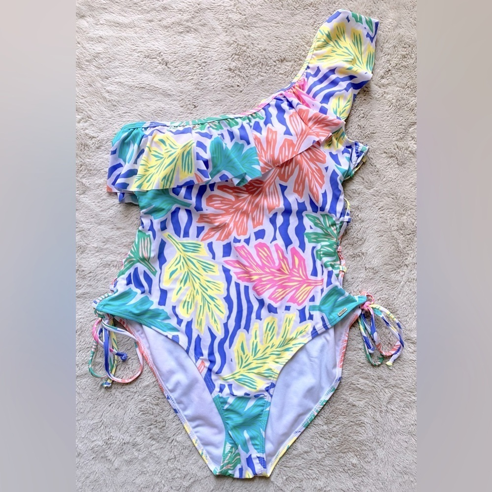 XOXO One Piece Tropical Bathing Suit 🏝️ - Picture 2 of 10